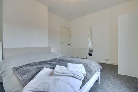 Harold Road, Southsea - Photo 5