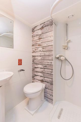 Flat 2-Bedroom C - Photo 5