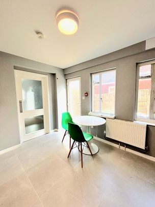 Bushey Grove Road, Bushey WD23 2JJ, Property for rent - Photo 1