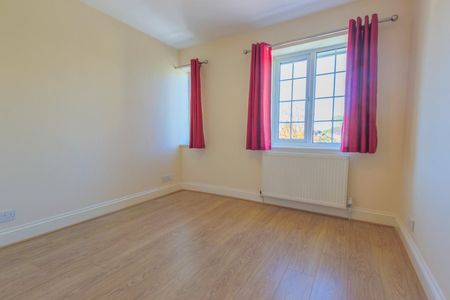 Bradmore Green, Brookmans Park - Photo 3