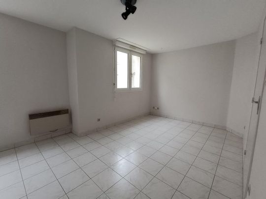 Appartement à louer, 1 pièce - Angers 49000 - Photo 1