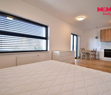 Pronájem bytu 1+kk a garsoniéry 36 m², Kurandové 1282, Praha Hlubočepy - Фото 4