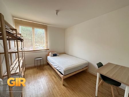 Location Maison 1 pièce 83m² ST JACQUES DE LA LANDE 35136 - Photo 5