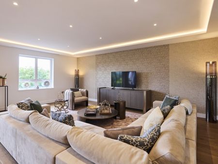 Bayswater Road, London, W2 - Photo 2