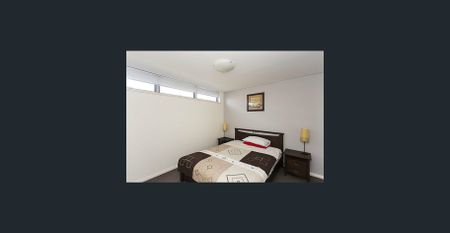 Quiet, Gorgeous and Spacious, with 2 sets of Private Bedrooms and Bathrooms - Photo 4