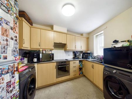 2 bedroom apartment to rent - Photo 4