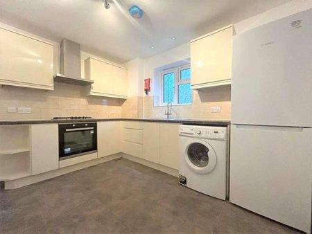 Sefton Avenue, Harrow, Middlesex, HA3 - Photo 3