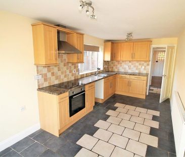 2 bedroom detached house to rent - Photo 3