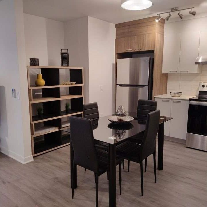 2 CH - 1 SDB - Laval - $1,960 /mo - Photo 1
