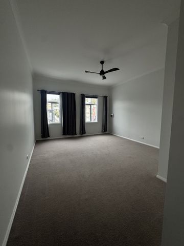Home For Rent - Photo 4