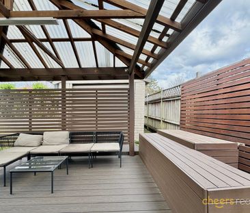 Fully Furnished 4 bedroom Residence in Chatswood! - Photo 4