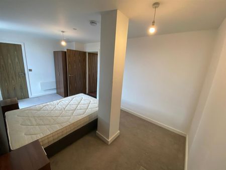 2 Bed Flat, Regent Road, M3 - Photo 3