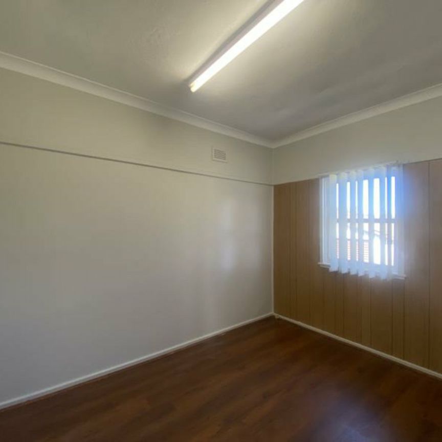 67 Parker Street, Penrith NSW - Photo 1