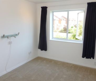 ElfordGrove, MarstonGreen, Birmingham - Photo 1