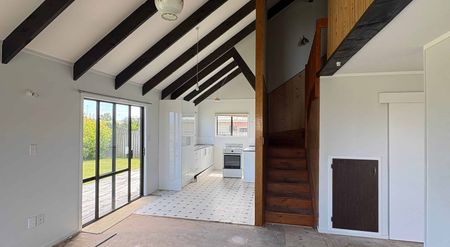 Upstairs Downstairs - Photo 2