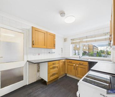 2 bedroom ground floor maisonette to rent - Photo 2