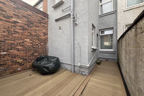 Empress Road - Photo 1