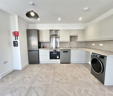 Sienna Villas, Hyde - Photo 5