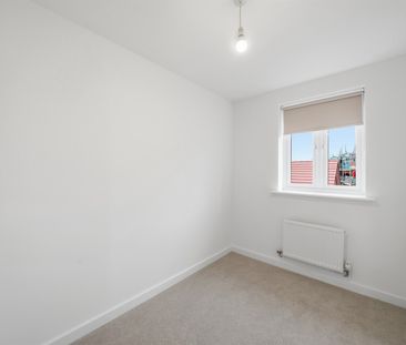 Jackdaw Lane, Netherfield, NG14 - Photo 2