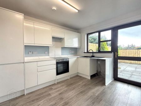 100 Hazelwood Avenue, Dunmurry, Belfast, BT17 0SZ - Photo 3