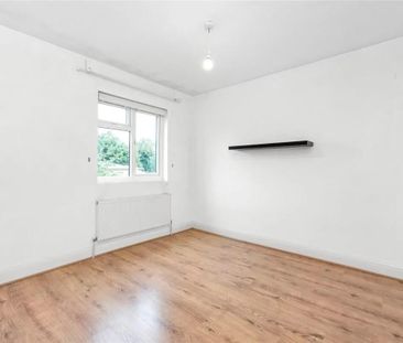 3 Bed Terraced House, Kynaston Avenue, CR7 - Photo 3