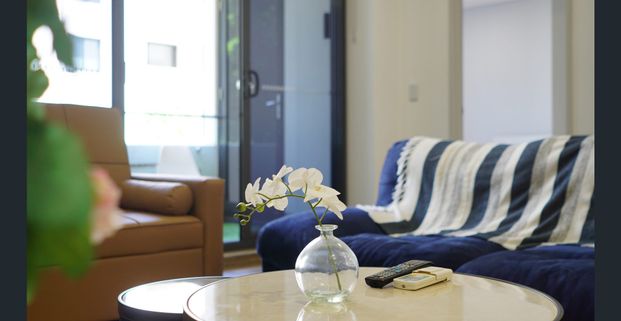 Fully furnished 2-Bedroom Apartment in the Heart of Rosebery - Photo 1