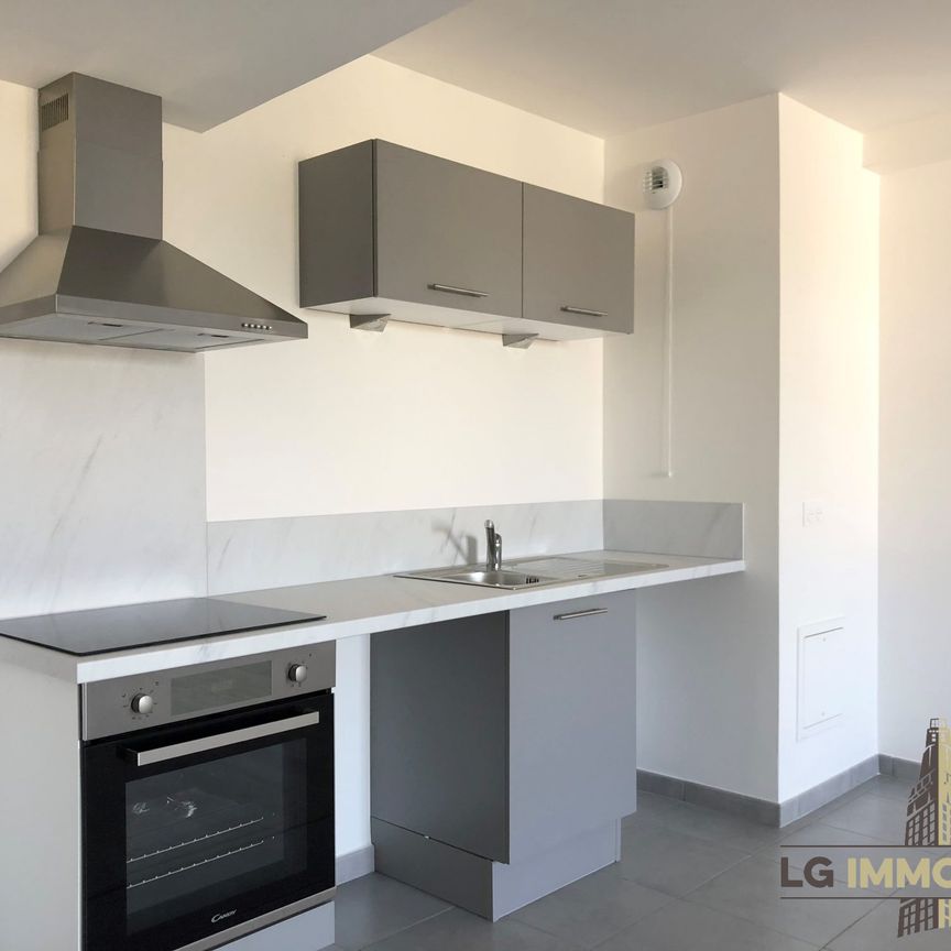 COMPIEGNE COMPIEGNE - TYPE 2 AVEC PARKING - Photo 1