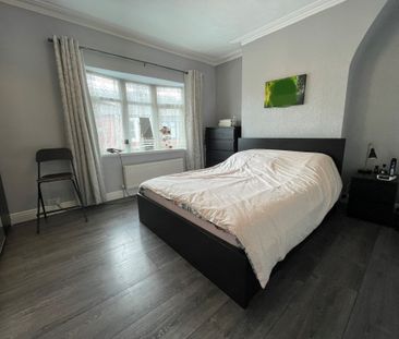 Olivedale Road, Liverpool, L18 - Photo 2