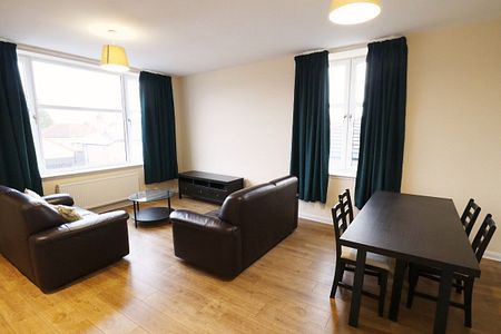 2 Bed, Second Floor Flat - Photo 3