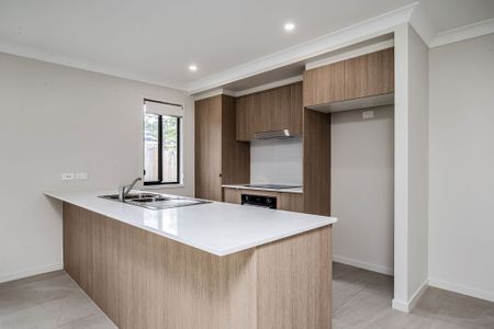 Quiet Street Living - Photo 4