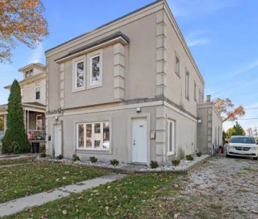 Duplex for rent at 1501 Elsmere Avenue | 1501 Elsmere Avenue, Windsor - Photo 1