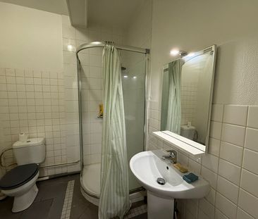 Location Appartement 1 pièce 35m² - Photo 3