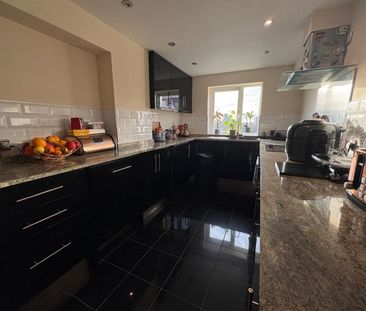 2 BED Flat To rent - Photo 6