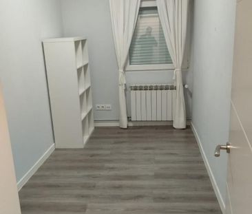 Piso de alquiler en Calle de Cangas de Narcea, 5, Simancas - Photo 1