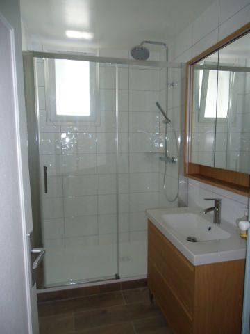 Location Appartement 4 pièces 79m² NEVERS 58000 - Photo 3