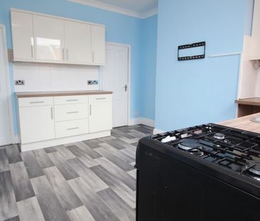 2 bedroom terraced house to rent - Photo 6