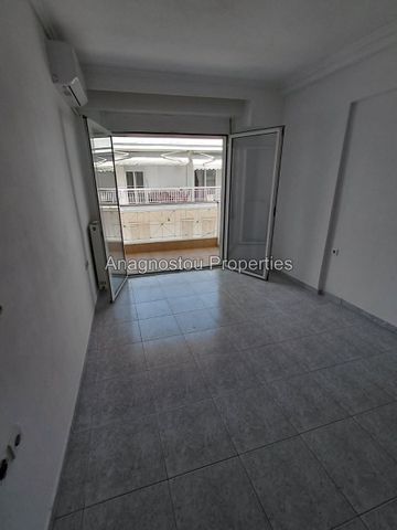 Studio/Γκαρσονιέρα για ενοικίαση Καλλιθέα - Άγιοι Θεόδωροι (Συκιές) - Photo 4