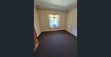 Large classic apartment, 1A May Street, Mayfield - Photo 5