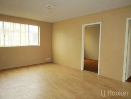 Spacious 2 Bedroom Unit - Photo 2