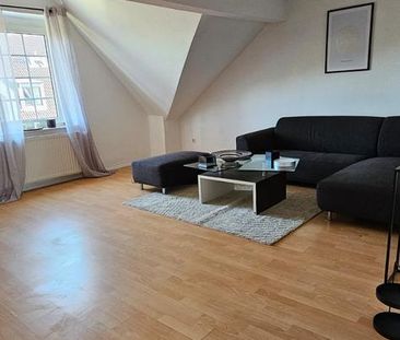 2 Zimmer Dachgeschosswohnung - Zentral in Rheydt - Photo 1