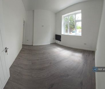 1 bedroom semi-detached house to rent - Photo 2