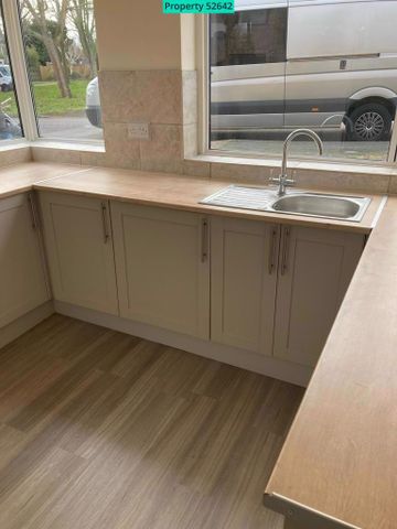 4 bedroom detached house to rent - Photo 2