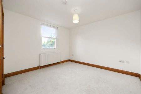 2 Bedroom Flat To Let - Photo 5