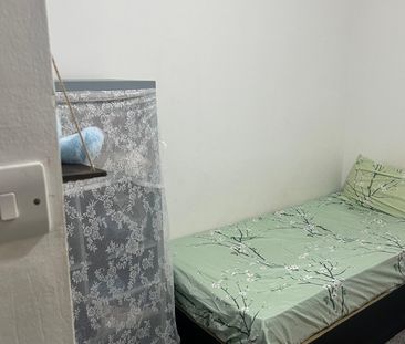 Room in a Shared House, Harpenden Road, E12 - Photo 5