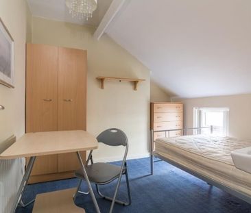 Flat 2, 43 Wellesley Avenue, Belfast, BT9 6DG - Photo 2