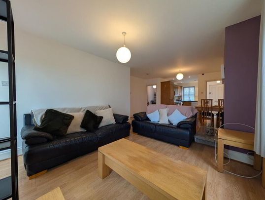 7 Drumbeg Cottages, Dunmurry, Belfast, BT17 9LY - Photo 1