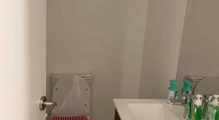 3 Bedroom Apartment - Photo 3