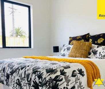 Looking for a modern home built in the ever so convenient Henderson... - Photo 3