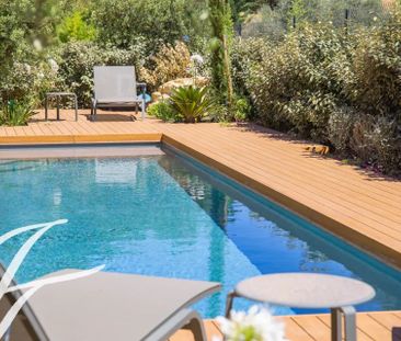 Villa à louer Tourrettes Sur Loup, Cote d'Azur, France8 000 EUR / Mois - Photo 2