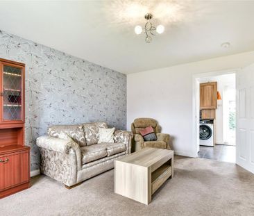 2 bedroom terraced house to rent - Photo 2